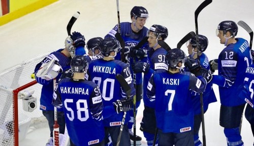 ЧС з хокею. Друга перемога Чехії, Словаччина програла Фінляндії