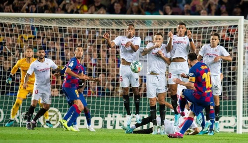 ВИДЕО. Как Месси впервые забил за Барселону после травмы