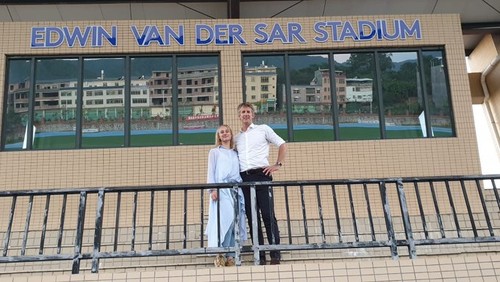 ФОТО. В Китае назвали стадион в честь Эдвина ван дер Сара