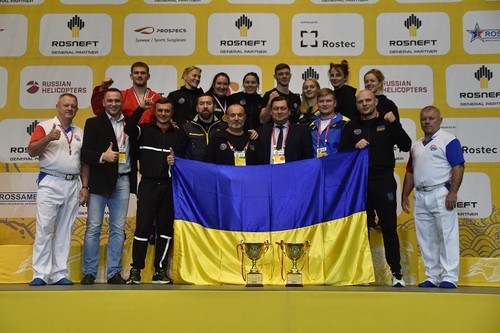 Сборная Украины по самбо завоевала шесть медалей на чемпионате мира