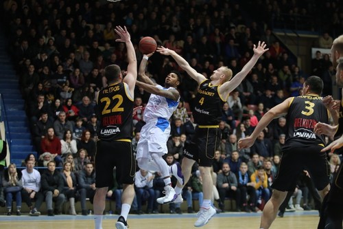 Київ-Баскет відіграв мінус 16 очок в матчі з Миколаєвом