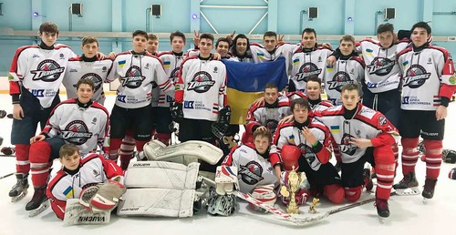 Хоккейный Донбасс поехал в Россию и выиграл турнир в Белгороде