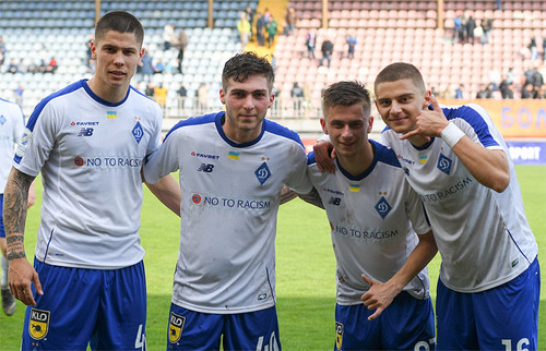 Выбери лучшего молодого футболиста Украины 2019