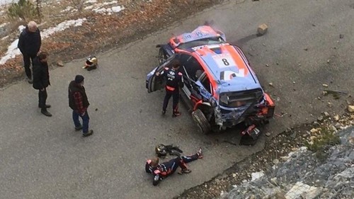 ВИДЕО. Драматичная авария. Чемпион мира WRC улетел со склона горы