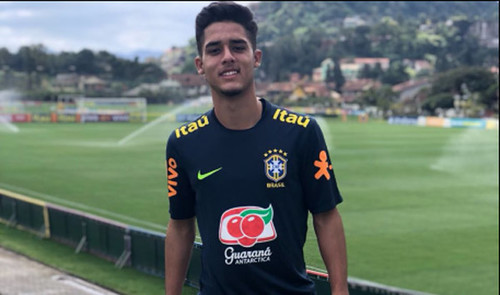 Манчестер Сити покупает 17-летнего бразильского защитника