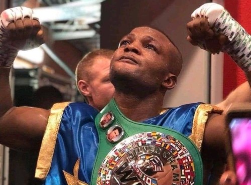 Илунга Макабу стал чемпионом мира по версии WBC в первом тяжелом весе