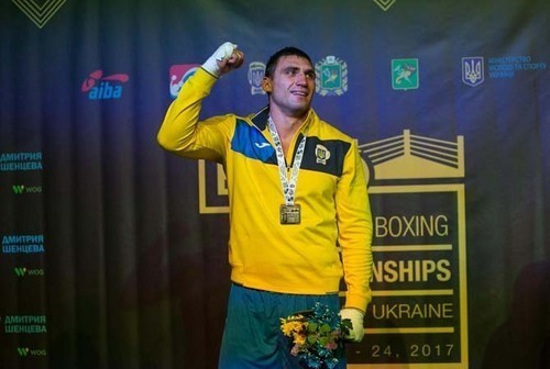 Украинец Выхрист дебютировал в профи с нокаута в первом раунде