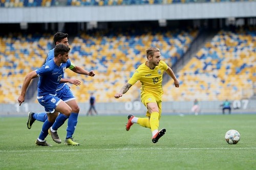 ЛЕДНЕВ: «Для подготовки к ЧЕ такие матчи, как с Кипром, тоже нужны»