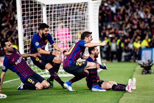 Менди показал неприличный жест после гола Барселоны
