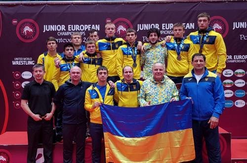 Сборная Украины по вольной борьбе стала пятой на юниорском ЧЕ
