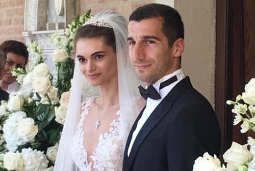 Холостяцьке життя закінчене: Мхітарян одружився в Італії