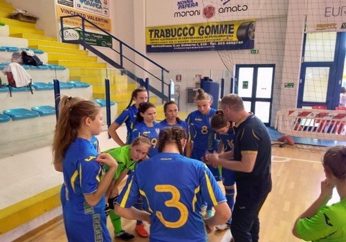 Украинские сборные U-17 стартовали с побед на международном турнире