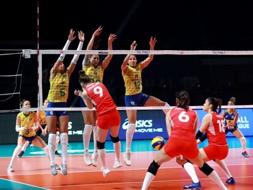 В финале женской Лиги Наций сыграют США и Бразилия