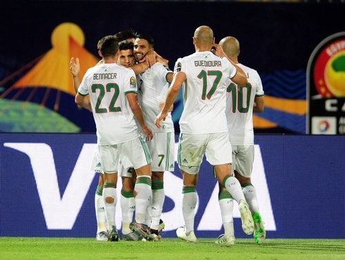 Кубок африканських націй. Алжир розбив Гвінею і вийшов в 1/4 фіналу