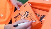 Пятов подарував рукавички юним воротарям