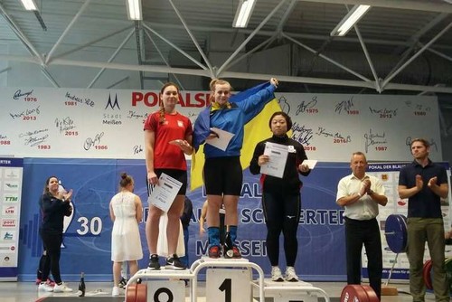 Украинские тяжелоатлеты завоевали 4 медали на турнире в Германии