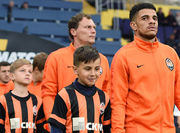 На матч з Десною Шахтар взяв одного форварда та трьох воротарів