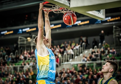 Центровой сборной Украины Павлов дебютировал в чемпионате Литвы