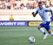 Динамо сыграет в бело-синем, Днепр-1 — в темно-синем