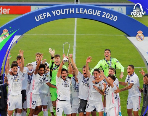 Бенфика – Реал – 2:3. Финал Юношеской лиги УЕФА. Видео голов и награждение