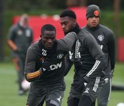 Где смотреть онлайн матч чемпионата Англии Манчестер Юнайтед — Тоттенхэм