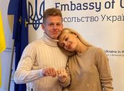ФОТО. Зинченко потроллил жену. Она достойно ответила