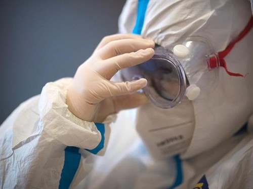 МОЗ: В Украине за день почти 100 людей заразились коронавирусом