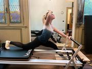 ВИДЕО. Харлан показала, как упражняется со штангой