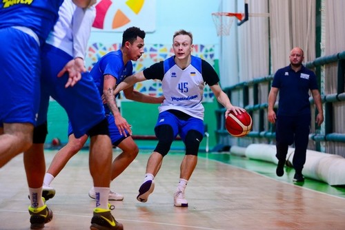 ВИДЕО. Тренировка сборной Украины перед вылетом в Словению