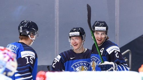 Молодежный ЧМ по хоккею. Финляндия драматично выбила Швецию