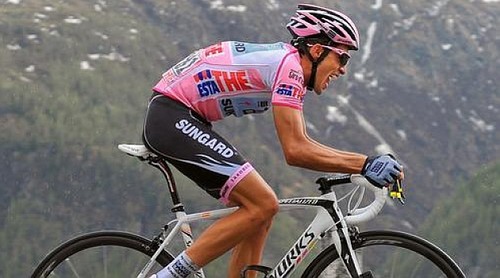 Контадор продает велосипед для помощи медикам в схватке с коронавирусом