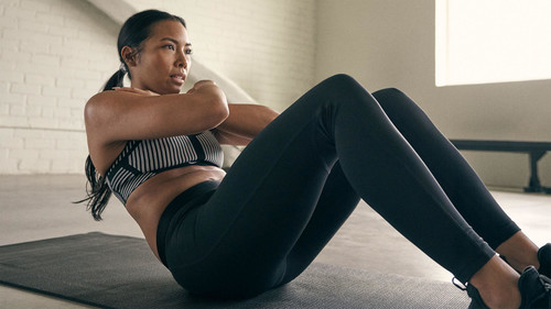Nike помогает людям сохранять мотивацию и вдохновляет тренироваться дома