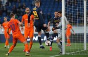 Днепр-1 добил оставшийся ввосьмером Мариуполь