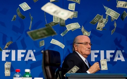 ФИФА призывает швейцарскую генпрокуратуру расследовать дела Блаттера
