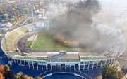 ФОТО. Ворскла поддержала Динамо и сожгла траву на своем стадионе