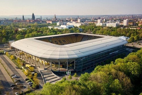 Вірус у Німеччині. Динамо Дрезден пішло на карантин та не зіграє 17 травня