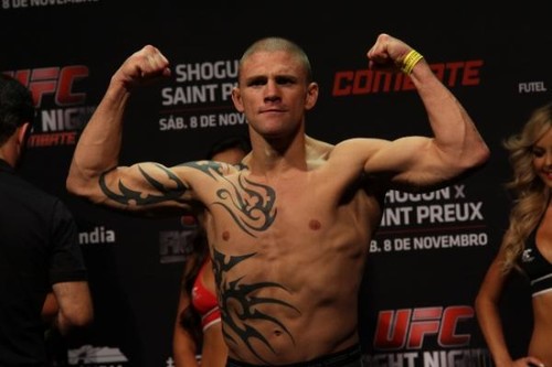 Бывшего бойца UFC задержали за перевозку 55 кг марихуаны