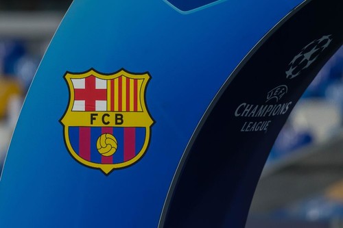 Барселона намерена перенести матч с Наполи