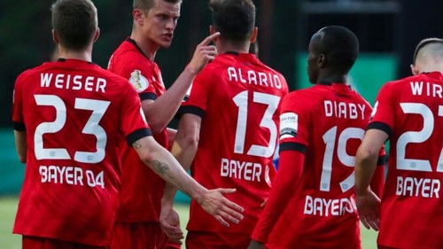 Саарбрюкен – Байер – 0:3. Видео голов и обзор матча