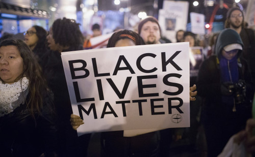 «Жизнь темнокожих имеет значение». В АПЛ хотят нанести слоган на футболки