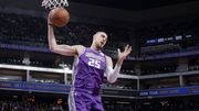 НБА. Лень сыграл первый матч, Сакраменто уступило Далласу