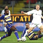 Классическое катеначчо приносит успех Парме, которая в полуфинале Кубка УЕФА сразится с ЦСКА