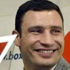 Бой Кличко с Рахманом перенесут