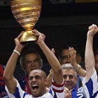 Страсбур выиграл Кубок французской лиги и пробился в Кубок УЕФА