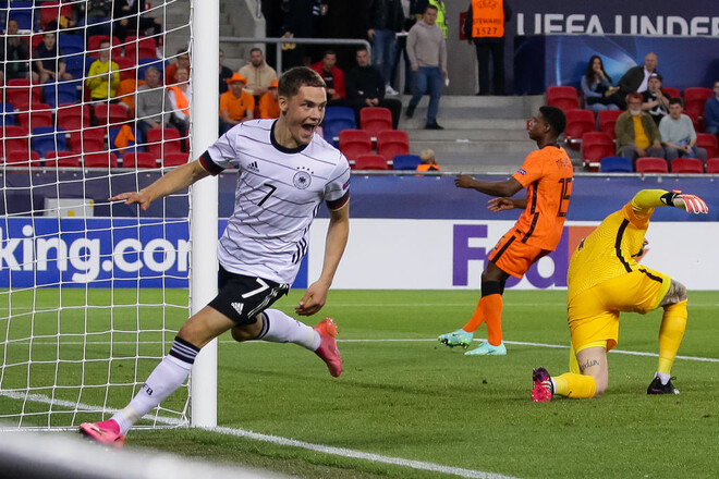 На Арене Шошто. Германия обыграла Нидерланды и вышла в финал Евро U-21