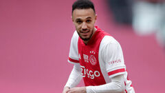 Арсеналу нужен защитник Аякса