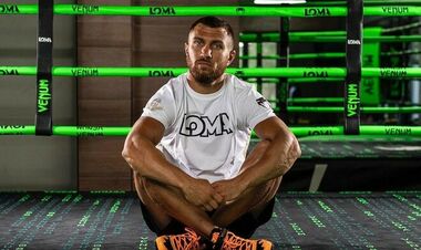 ВІДЕО. Ломаченко показав, як готується до бою з Накатані