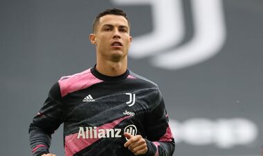 Манчестер Юнайтед відмовився повертати Роналду