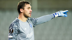 Два французских клуба заинтересованы в приобретении голкипера Бущана