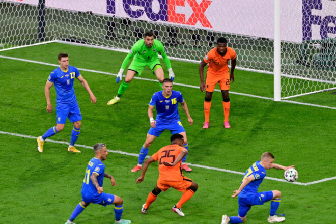 Пострадала Украина. Нидерланды впервые с 2008 года забили 2 гола на Евро